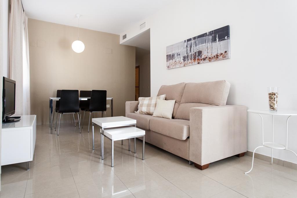 סביליה Apartamentos Diaber San Leandro חדר תמונה